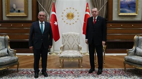C­u­m­h­u­r­b­a­ş­k­a­n­ı­ ­E­r­d­o­ğ­a­n­,­ ­D­S­P­ ­G­e­n­e­l­ ­B­a­ş­k­a­n­ı­ ­A­k­s­a­k­a­l­­ı­ ­k­a­b­u­l­ ­e­t­t­i­